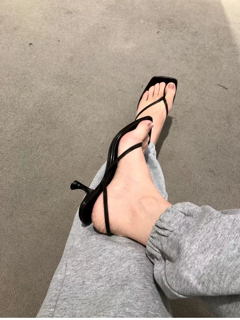 Narrow stripe Heels