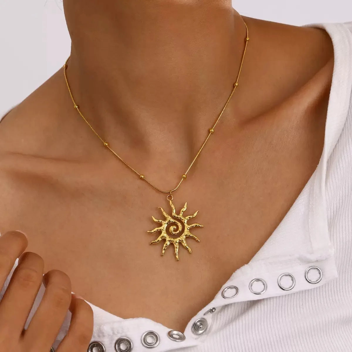 Vintage chic sun shape jewelry