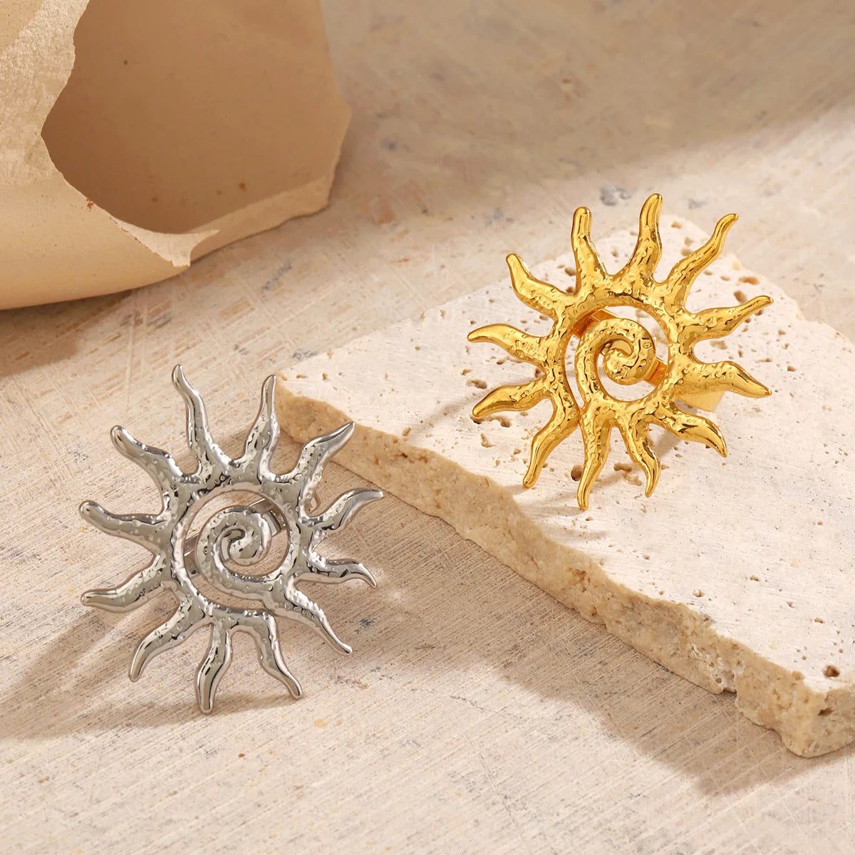 Vintage chic sun shape jewelry