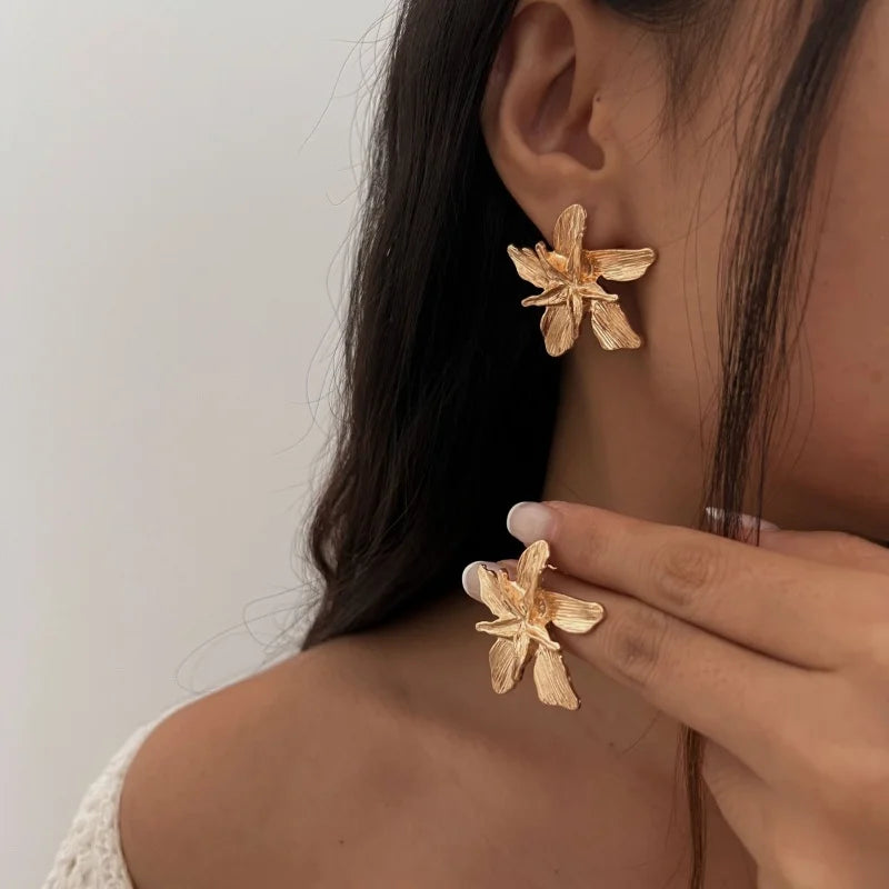 New vintage Flower earrings