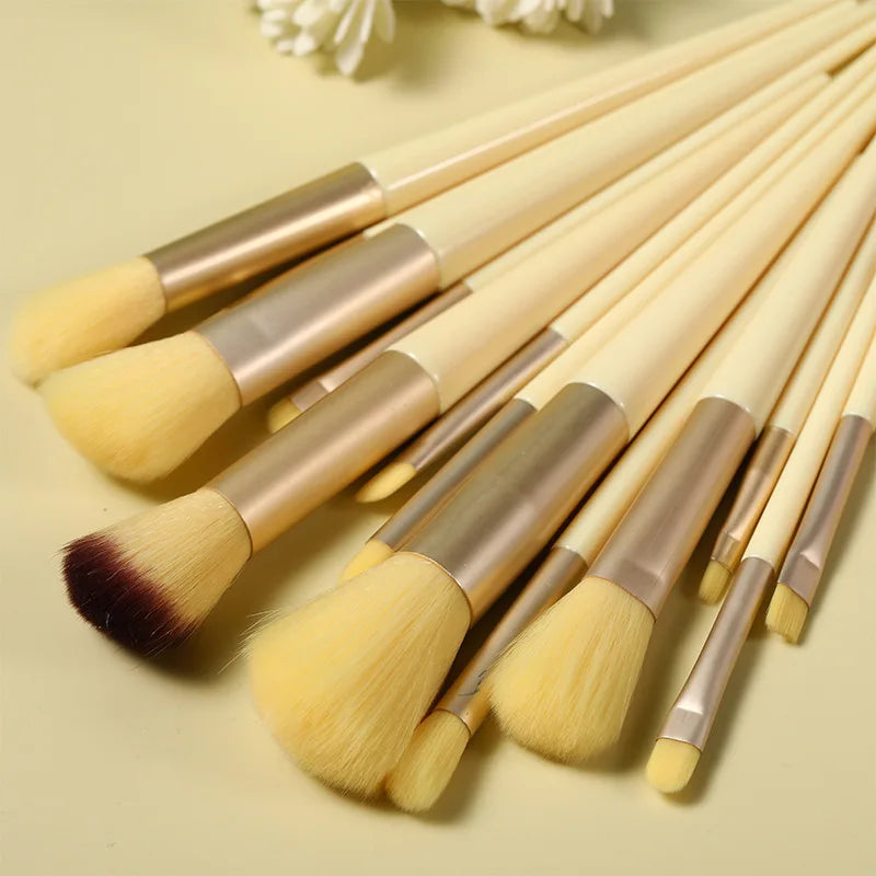13 PCs makeup brushes
