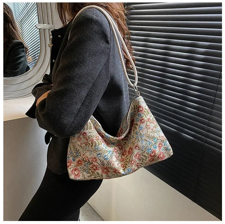 Vintage print shoulder bag